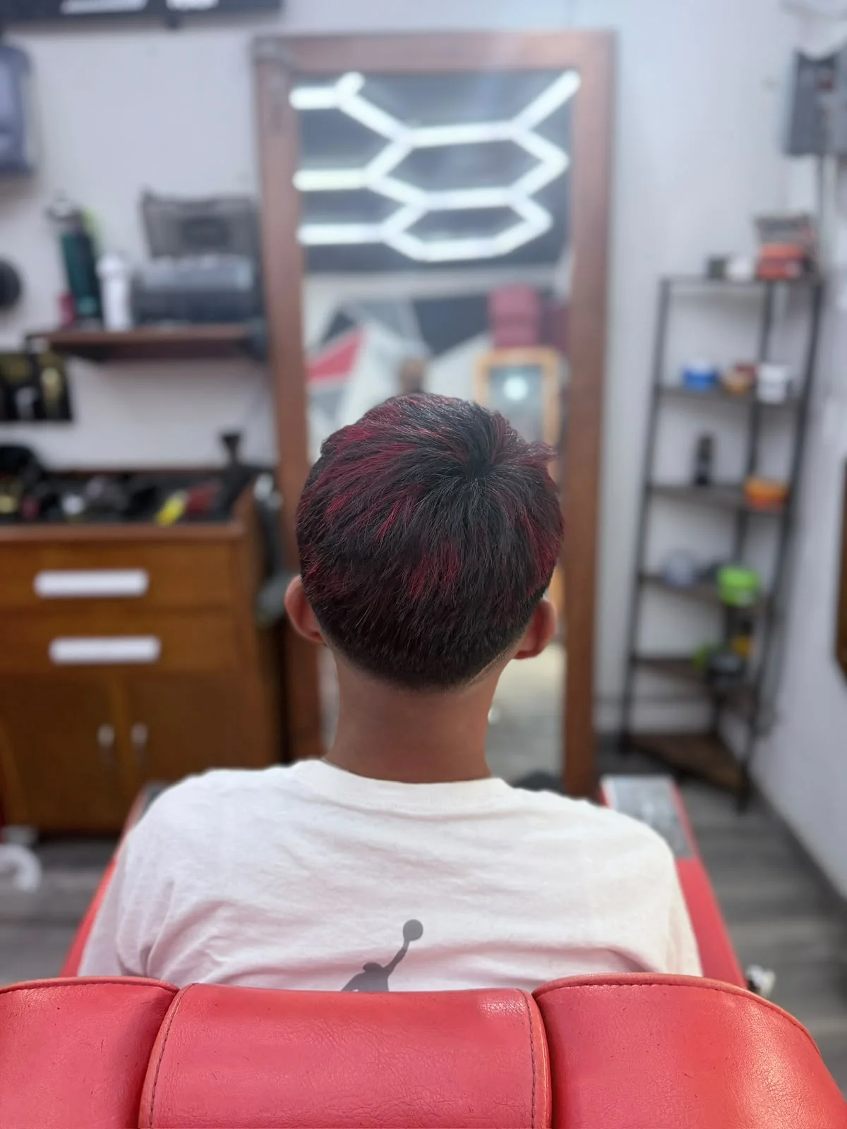 Corte degradado con línea lateral